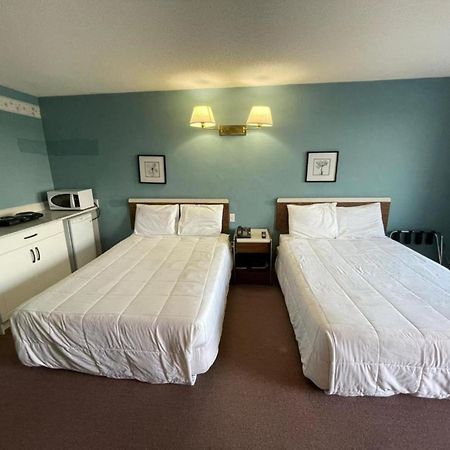 Earlton Motel Экстерьер фото