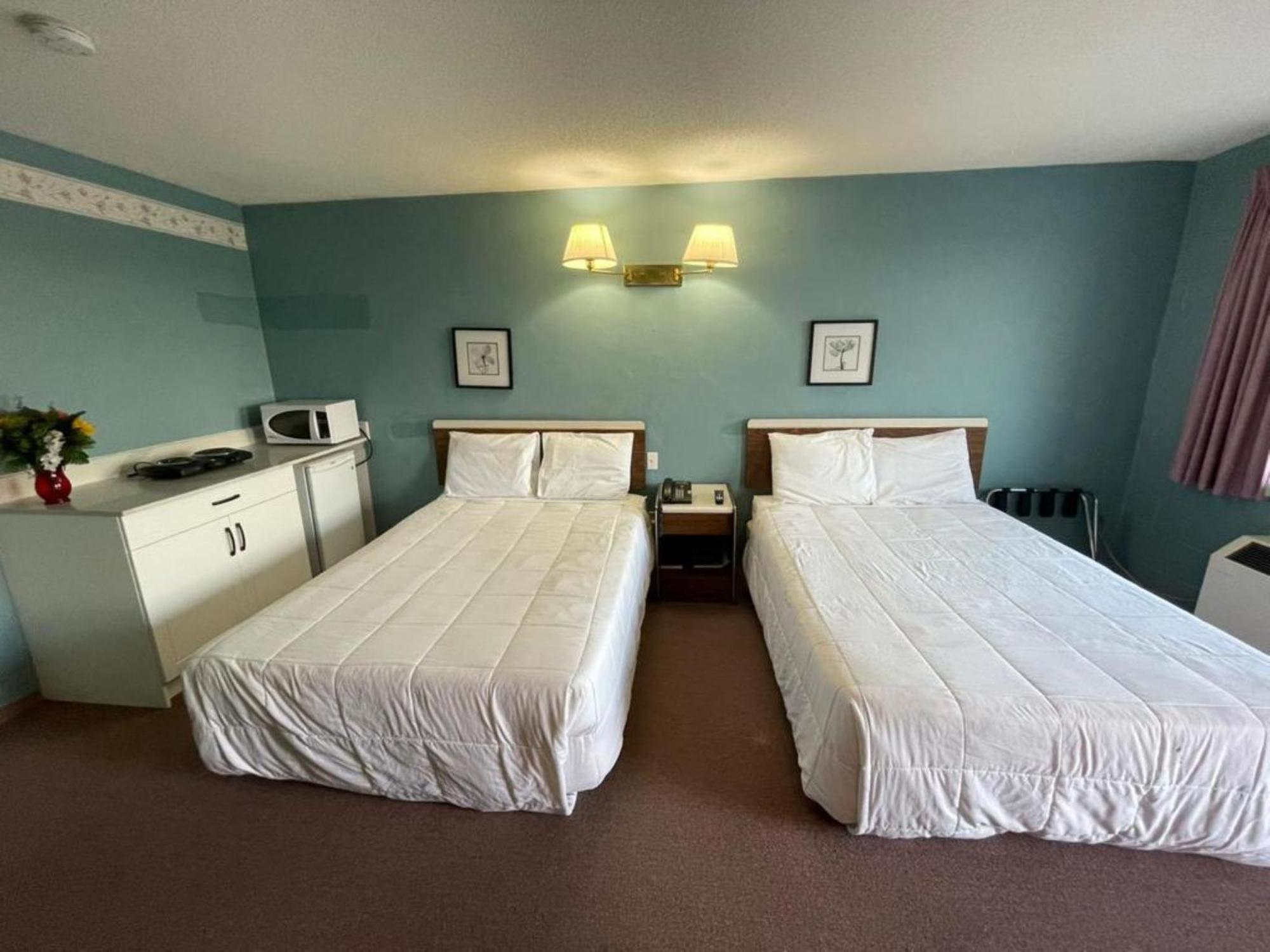 Earlton Motel Экстерьер фото